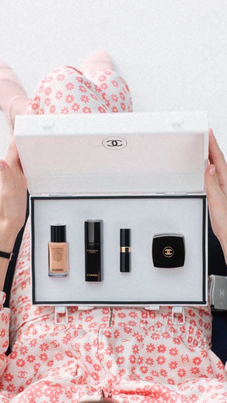 chanel travel kit emergency|Chanel lipstick gift set.